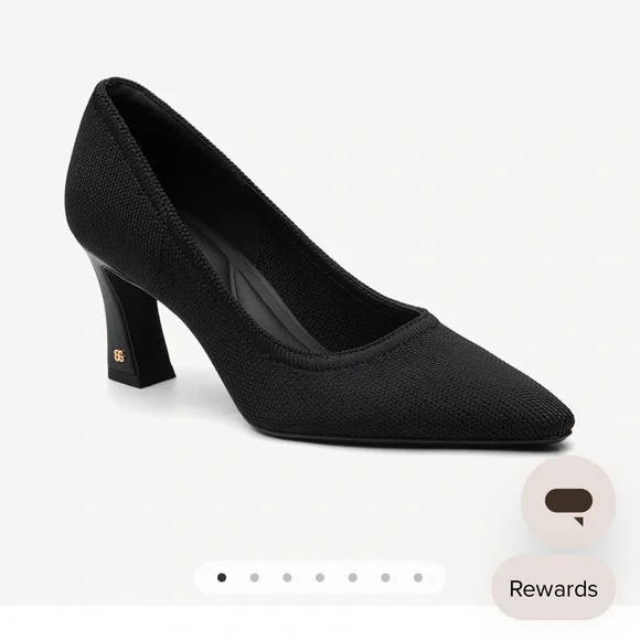 Black Heels with Sleek Design - Picture 4 of 5